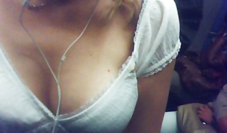 Nenek xxx tante sex dengan Payudara besar menunjukkan tubuhnya