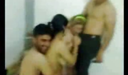 Menakjubkan lesbian grup seks di rumah video sex guru sekolah