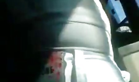 Seorang wanita video seks di sungai tua berarti menyenangkan 262