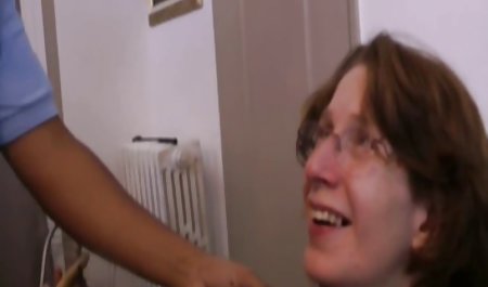 Penis Polishing Kamar-Mengejar Bintang Membersihkan Cum Dari Perutnya! video sex tante janda