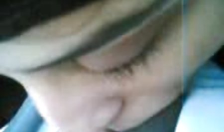 Gadis di masker dengan Toket besar video seks nikmat doggy-style