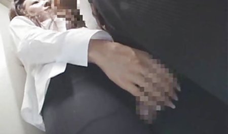 Empat Remaja bersemangat menjilat dan jari apaan situs seks video