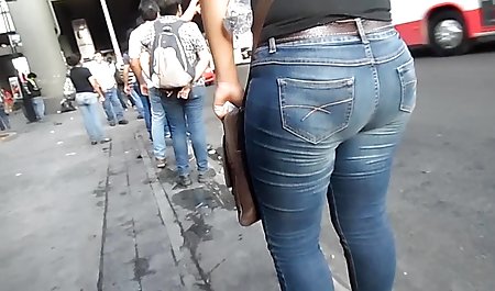 Anda terlihat jauh lebih menarik berpakaian video seks di kantor seperti seorang wanita