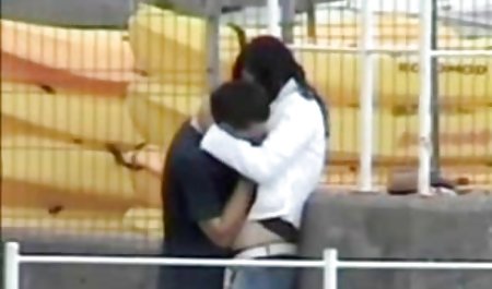 Latina maid Luna Ruiz naik kontol video seks dokter dan pasien seperti Pro